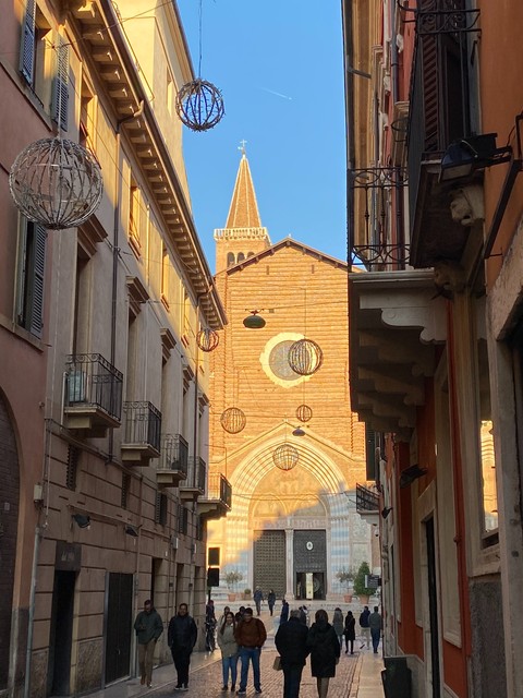 Basilica of Santa Anastasia, Verona
